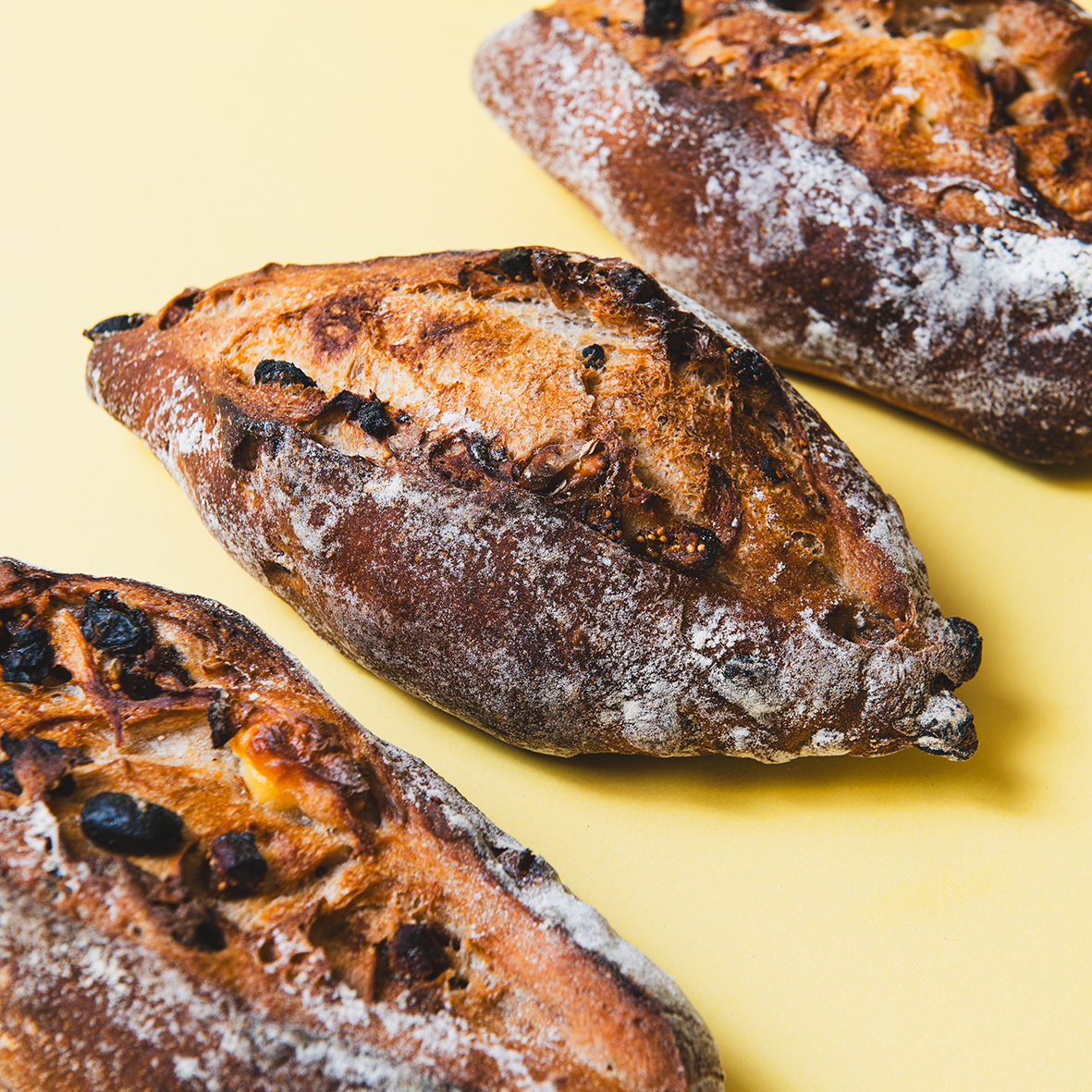 イチジクとくるみのカンパーニュ